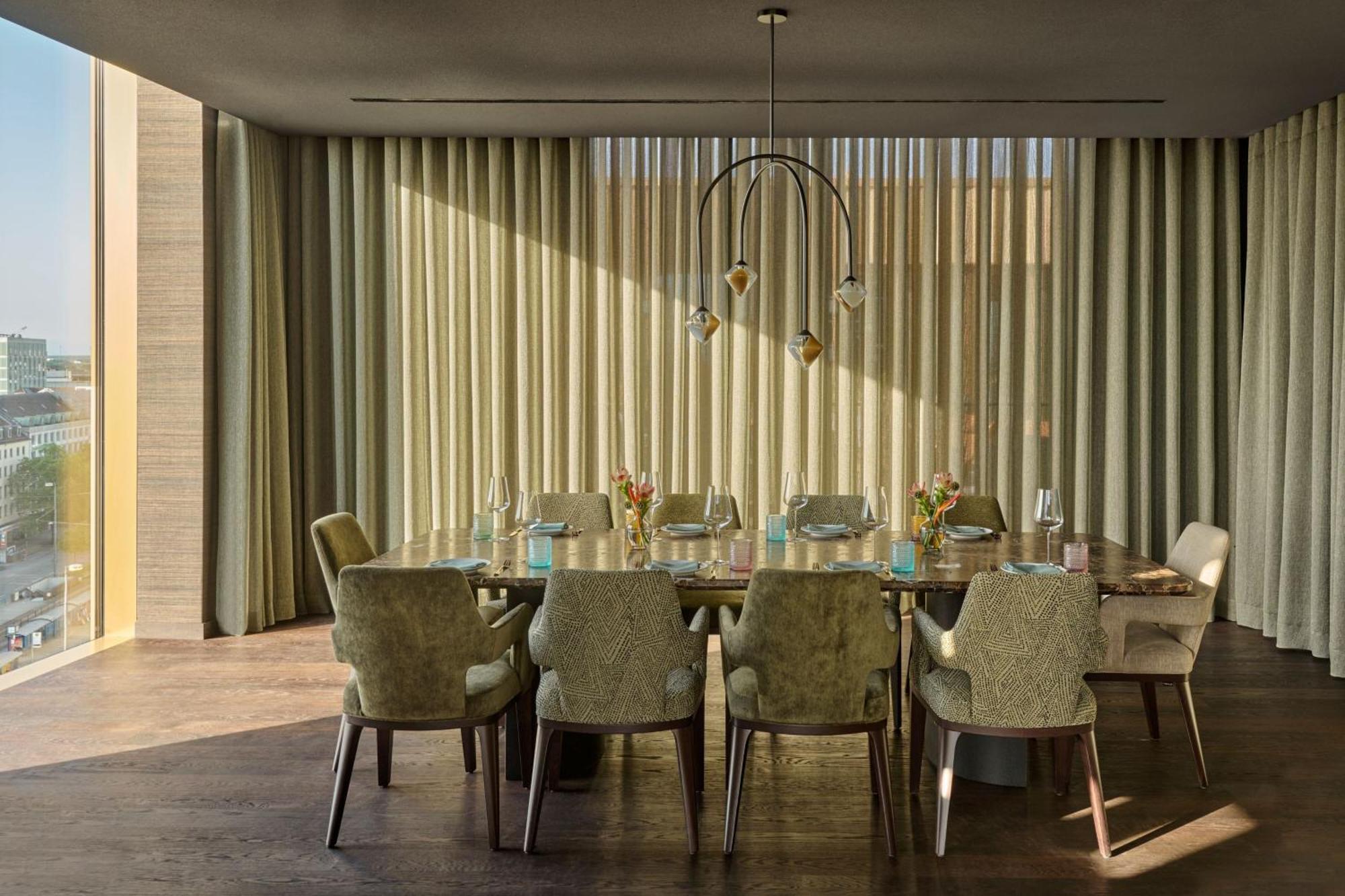 Koenigshof, A Luxury Collection Hotel, Мюнхен Экстерьер фото