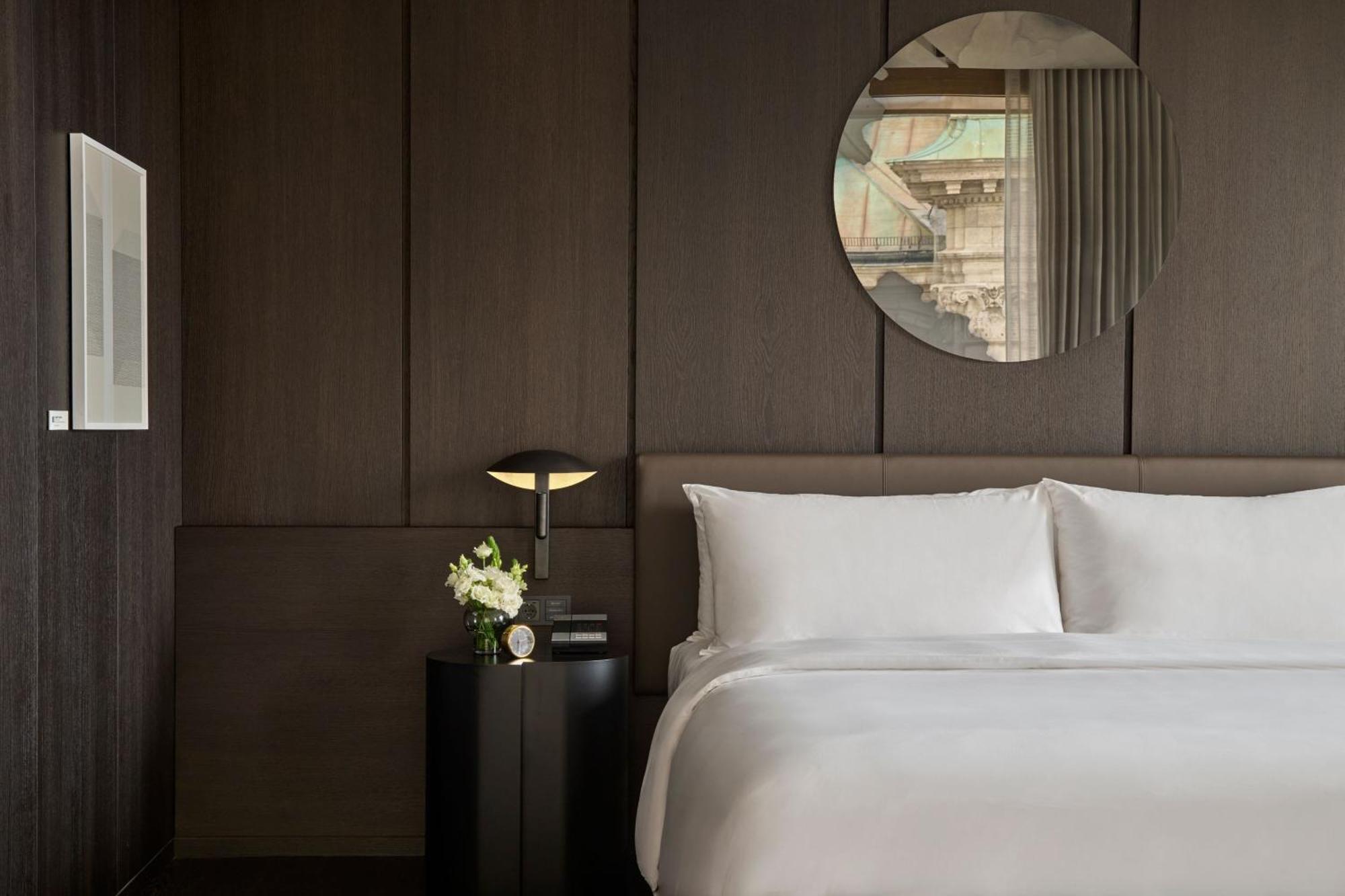 Koenigshof, A Luxury Collection Hotel, Мюнхен Экстерьер фото