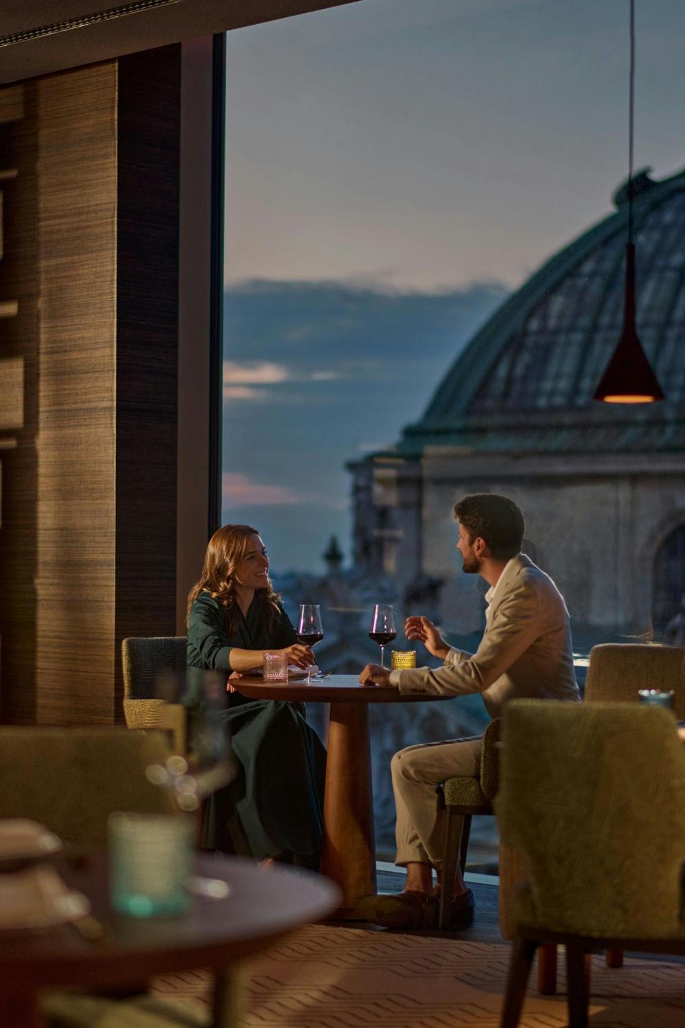 Koenigshof, A Luxury Collection Hotel, Мюнхен Экстерьер фото