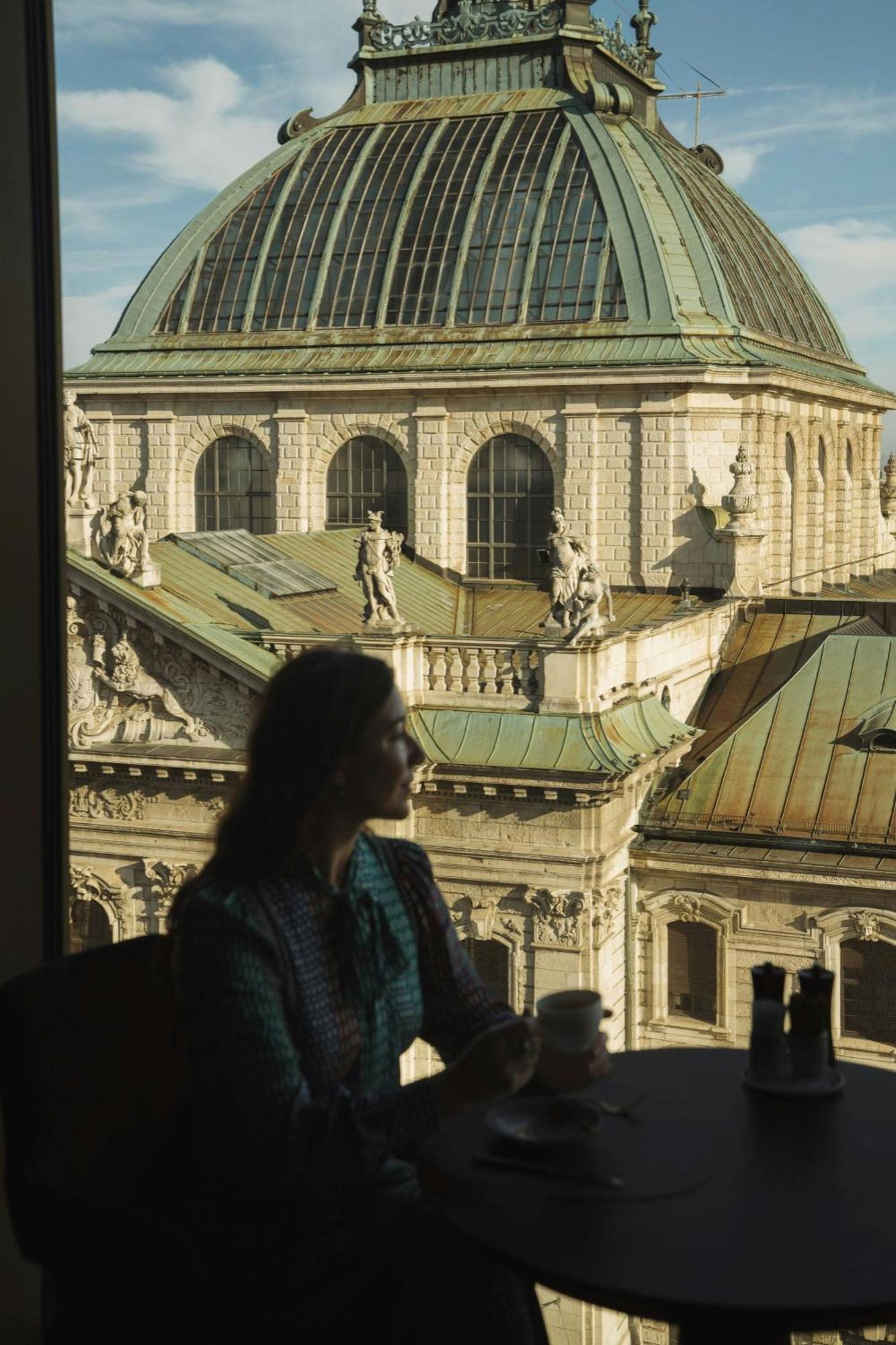 Koenigshof, A Luxury Collection Hotel, Мюнхен Экстерьер фото